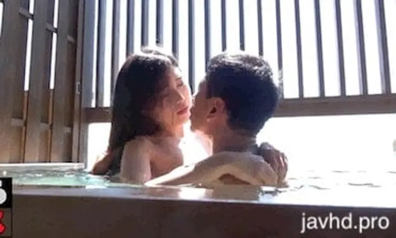 Nện gấu nhí xinh như tiểu long nữ yuuko miwa